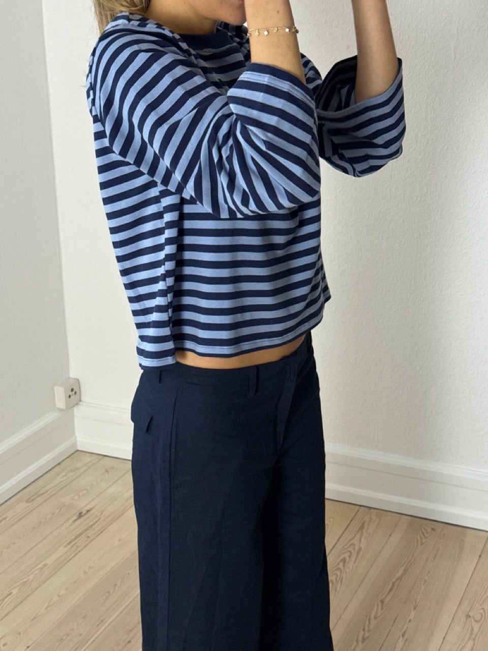 SELMA BLUSE STRIBET - MØRKEBLÅ/LYSEBLÅ