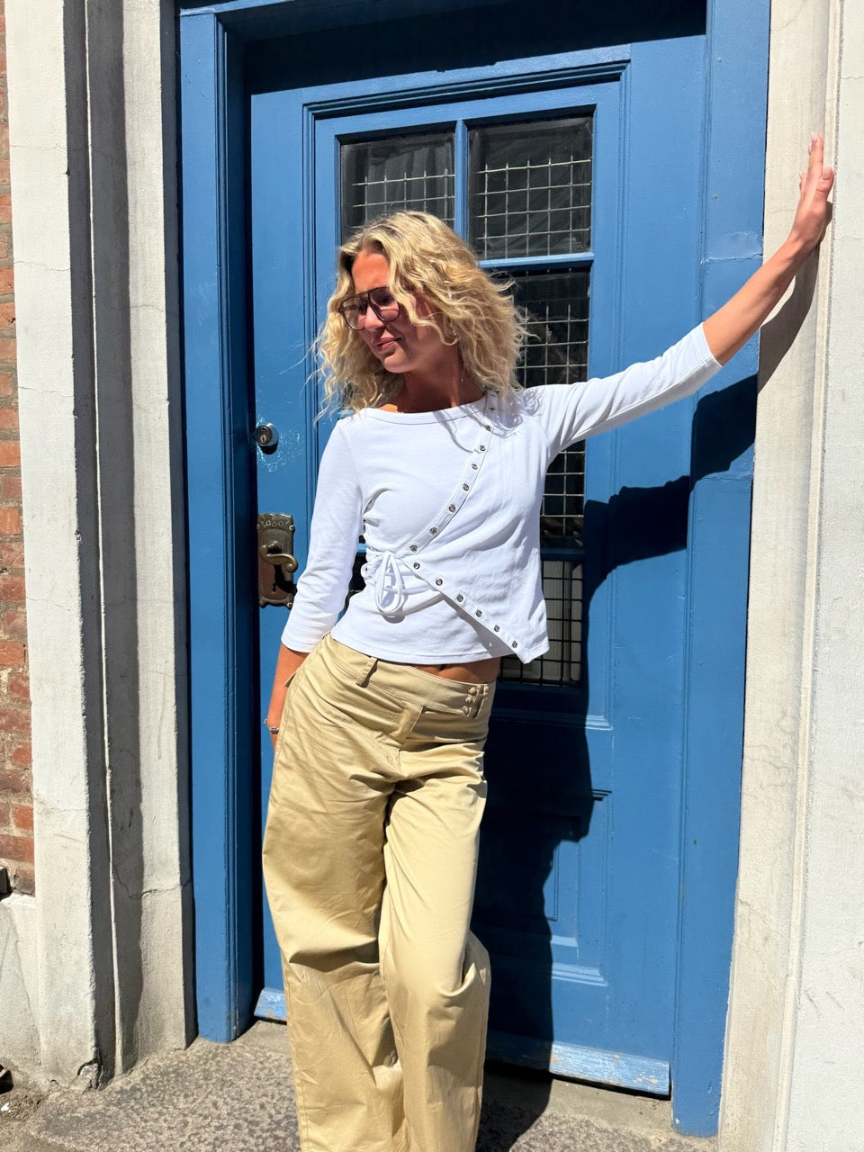 ESTHER BUKSER MED KNAPPER - BEIGE