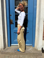 ESTHER BUKSER MED KNAPPER - BEIGE