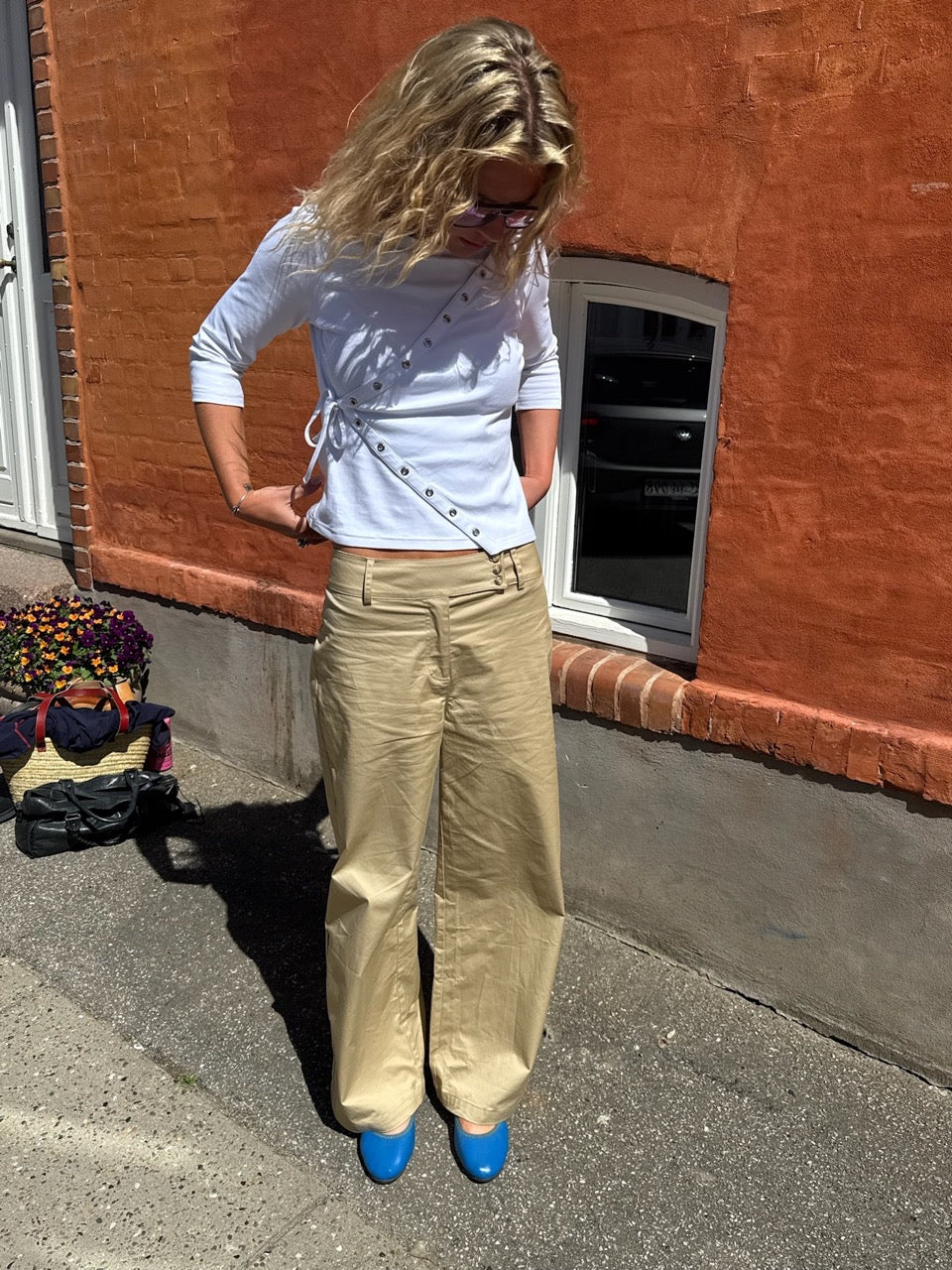 ESTHER BUKSER MED KNAPPER - BEIGE