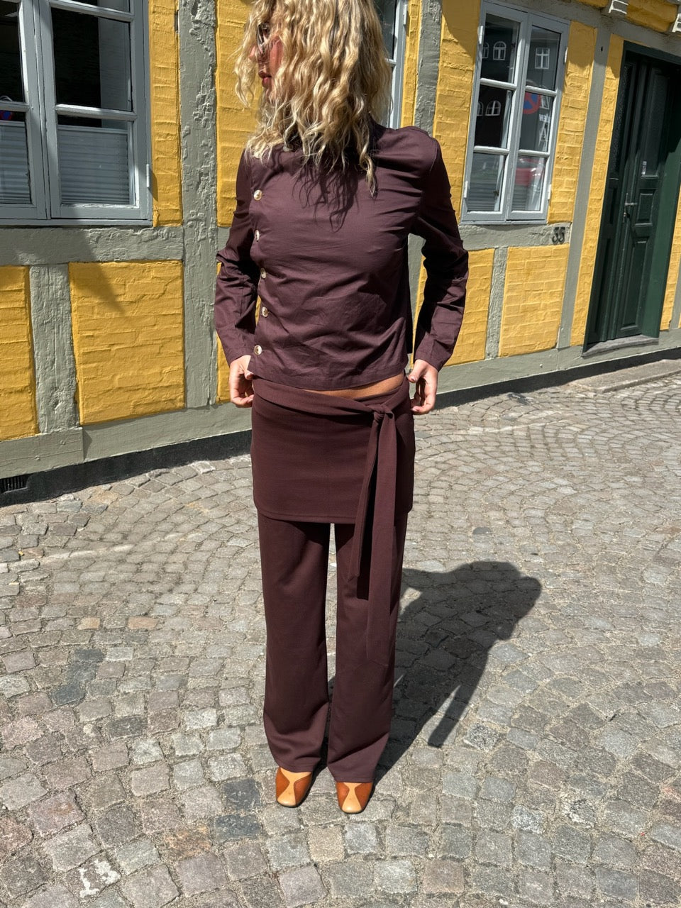 ALBA BUKSER MED NEDERDEL - BRUN