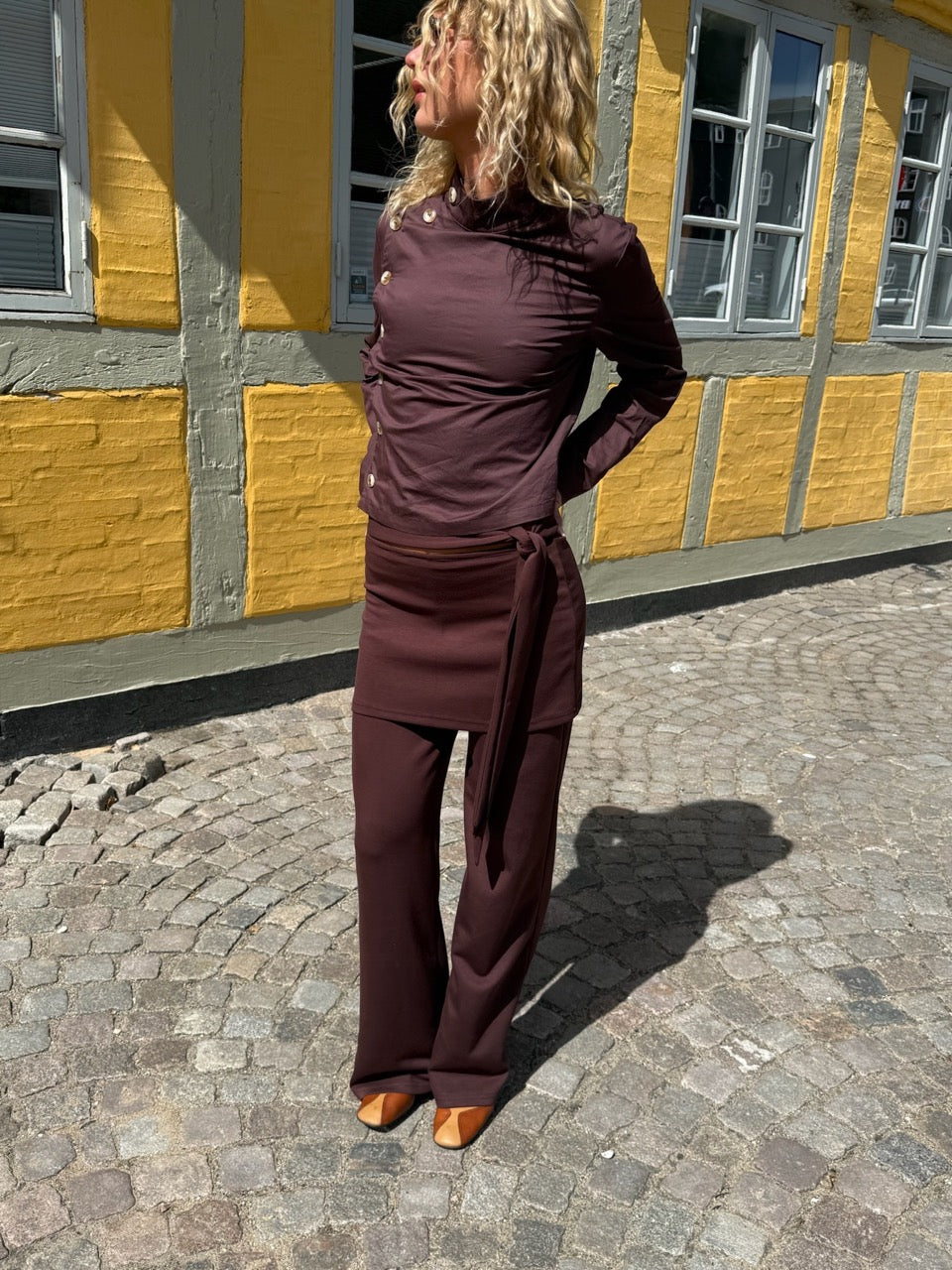 ALBA BUKSER MED NEDERDEL - BRUN